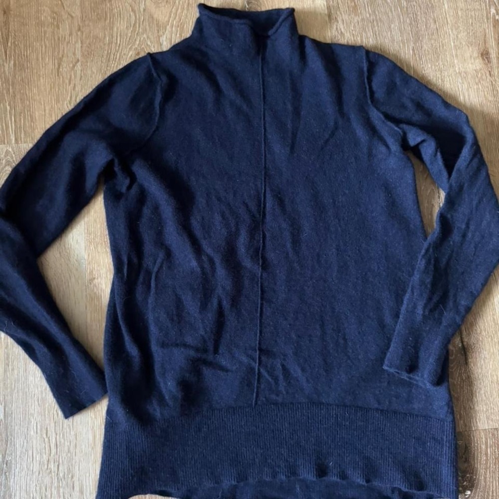 Banana‎ Republic Navy Blue Mock Neck Cashmere Wool Blend Sweater Size M